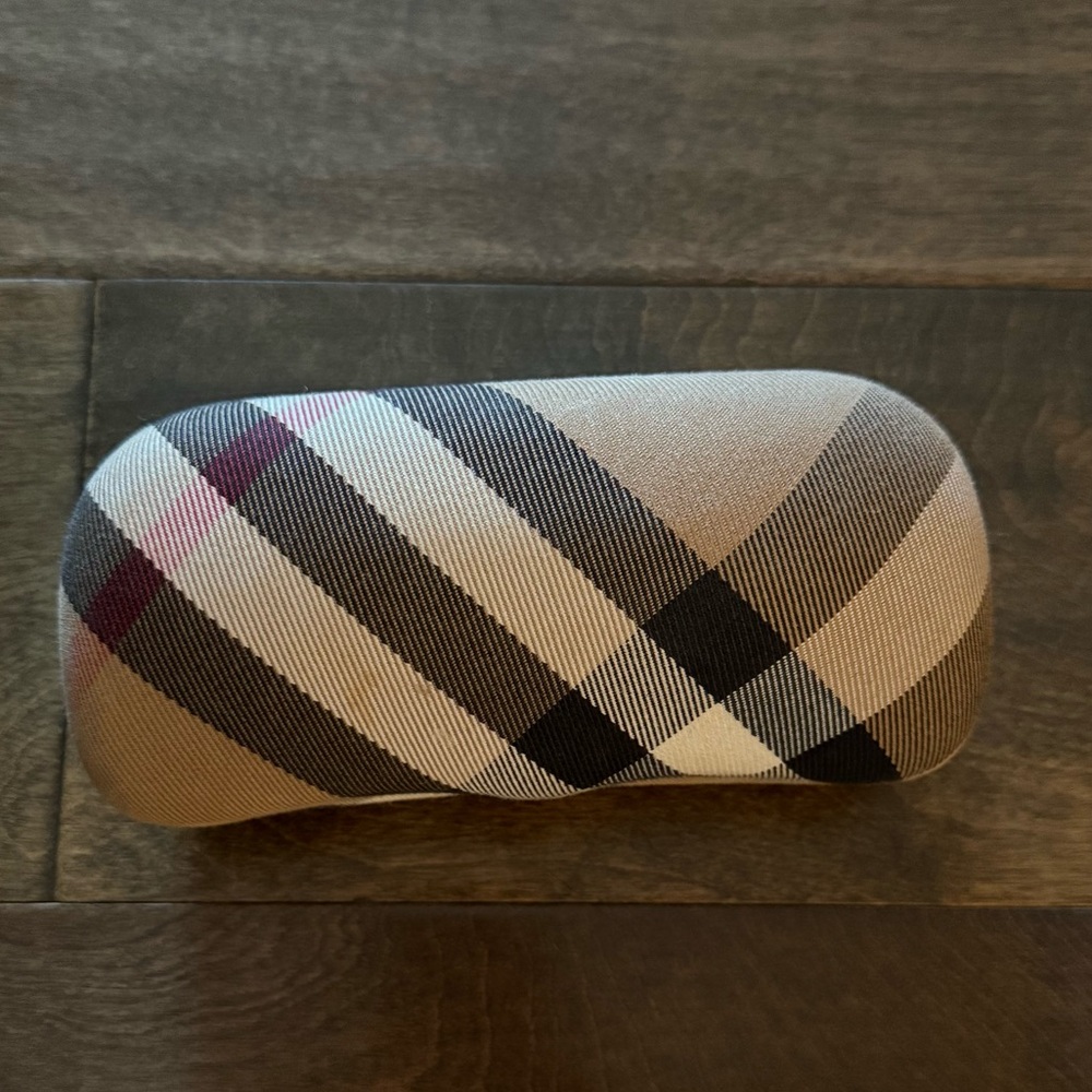 Burberry Sunglasses Case